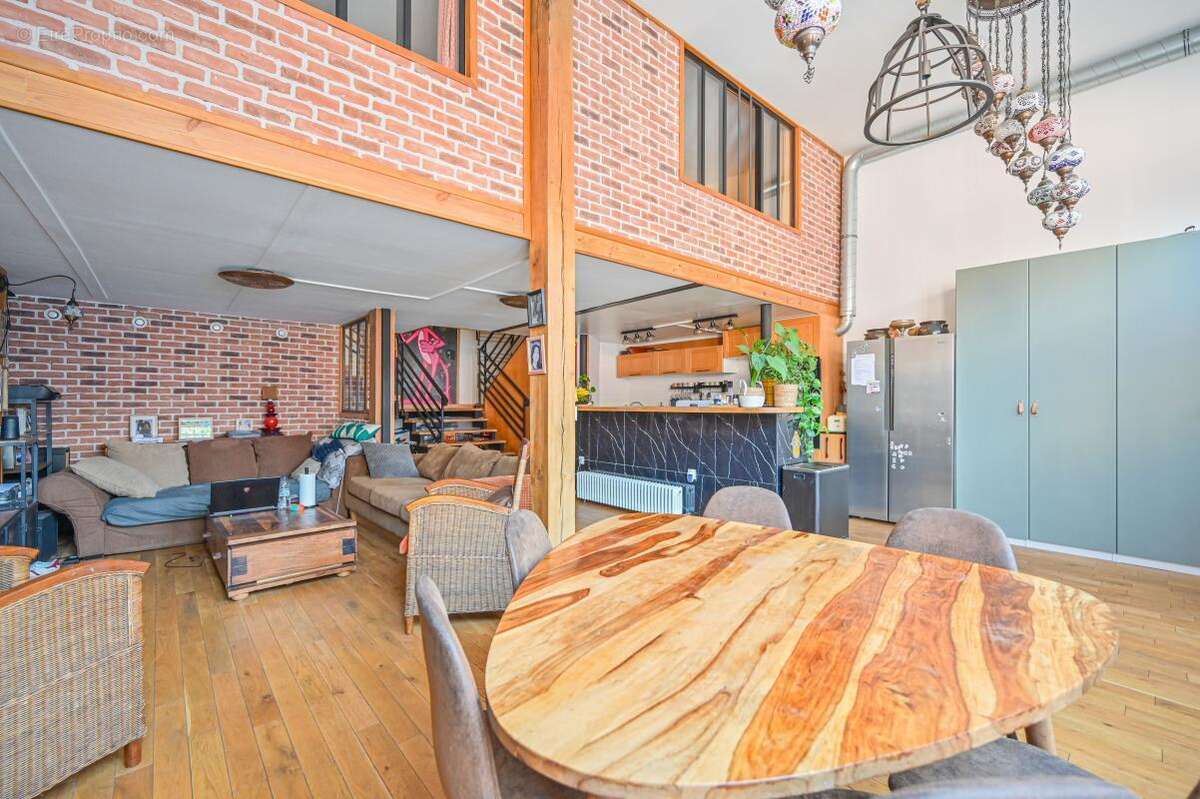 Appartement à PARIS-19E