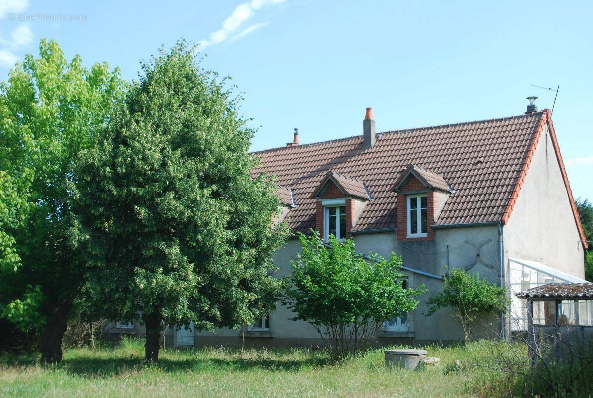 Maison à COSNE-COURS-SUR-LOIRE
