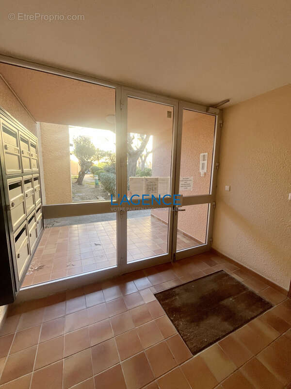 Appartement à BORMES-LES-MIMOSAS