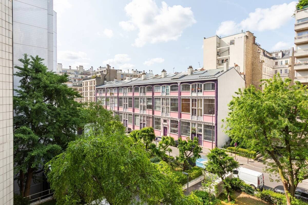 Appartement à PARIS-17E