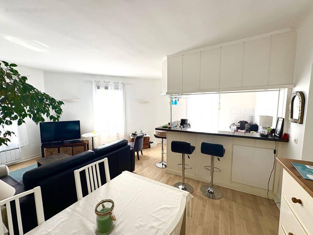 Appartement à LE PERREUX-SUR-MARNE