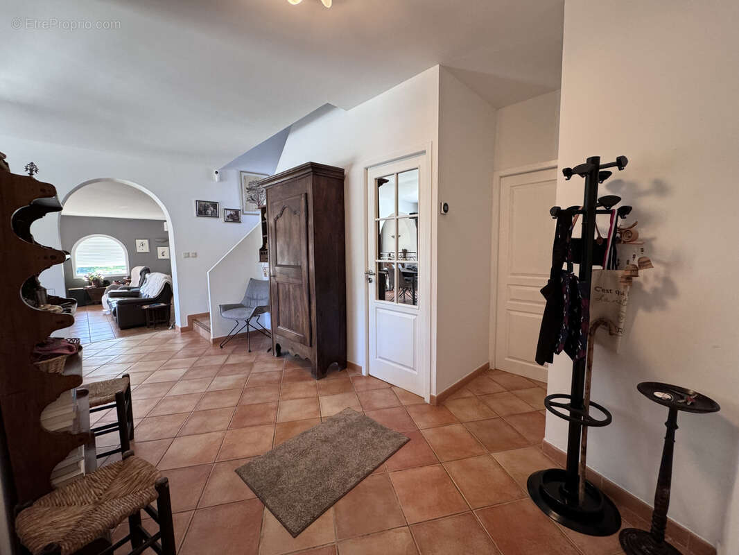 Maison à MONTBOUCHER-SUR-JABRON