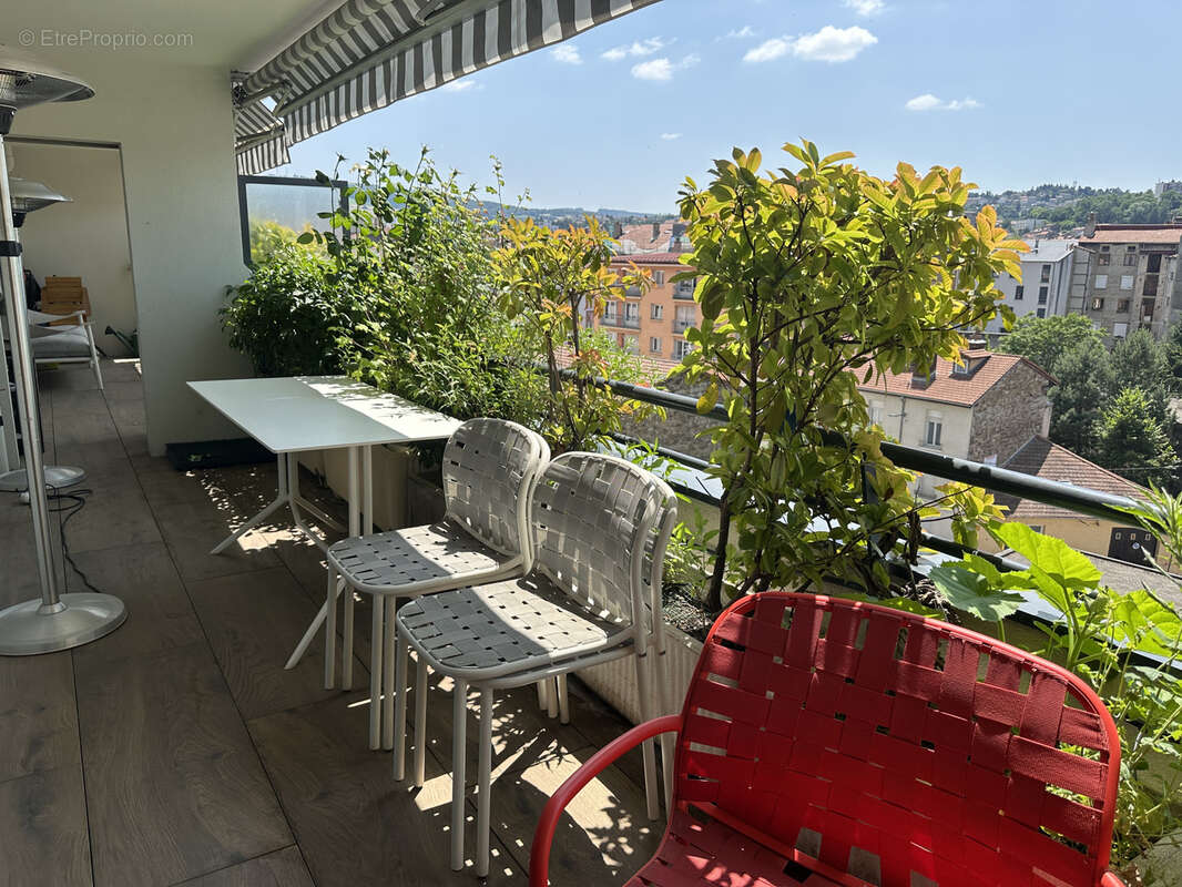 Appartement à SAINT-ETIENNE
