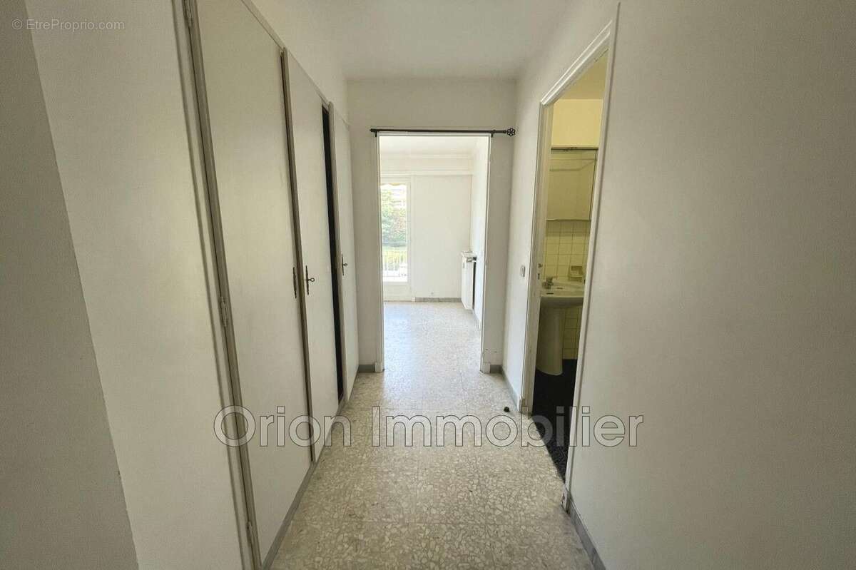 Appartement à MANDELIEU-LA-NAPOULE