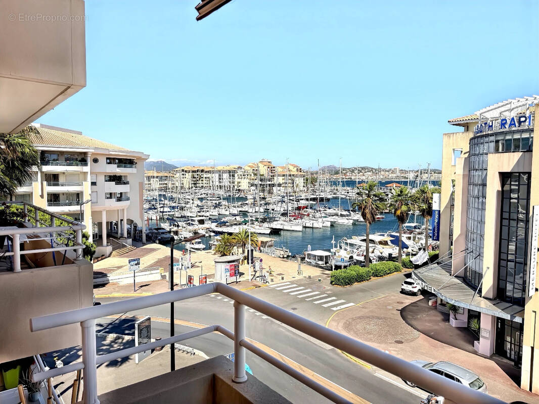 Appartement à FREJUS