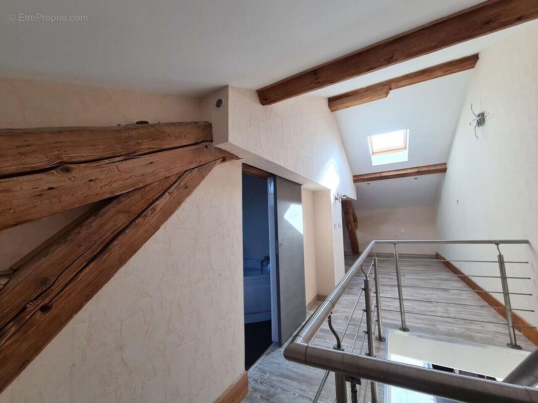 Appartement à MONTAGNY