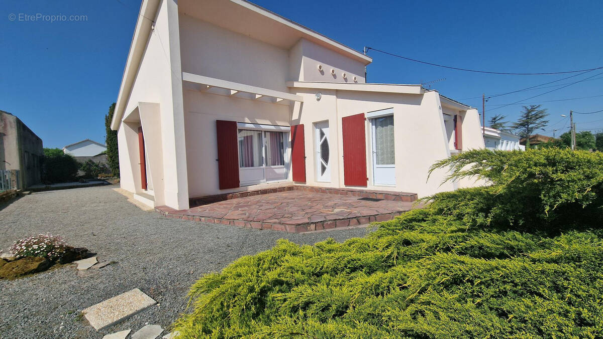 Maison à BEAUVOIR-SUR-MER