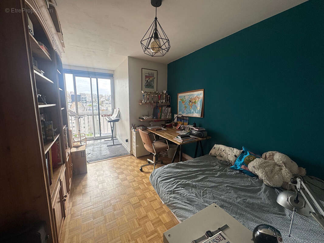 Appartement à PARIS-19E