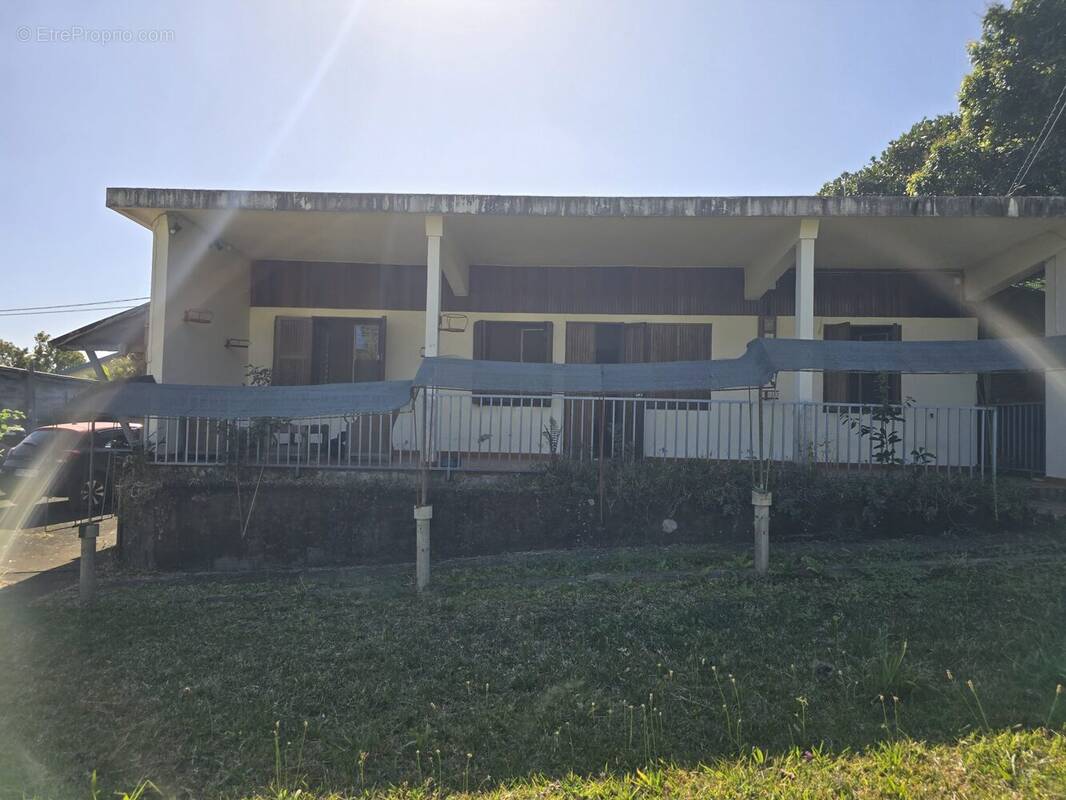 Maison à LE PORT