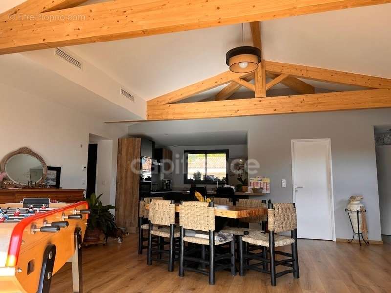 Maison à PLAN-D&#039;AUPS-SAINTE-BAUME