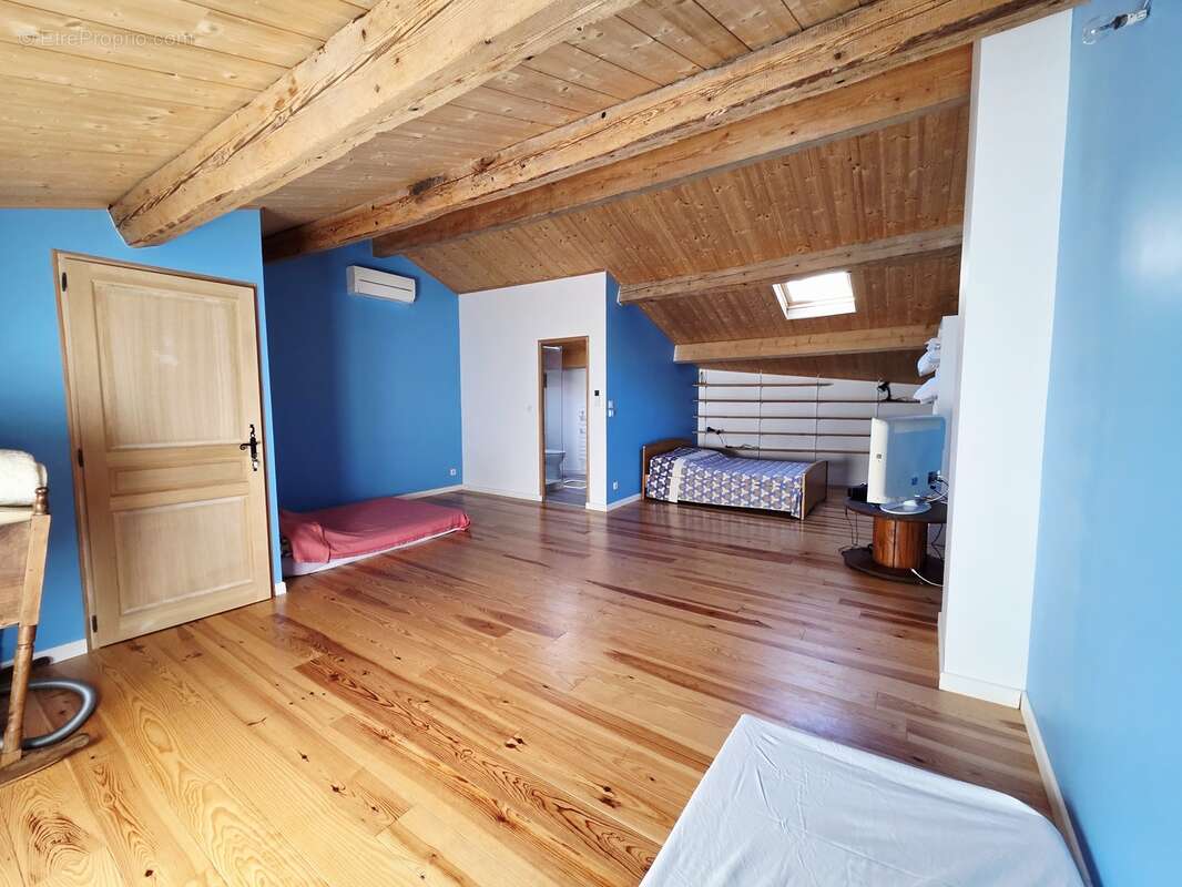Maison à QUARANTE