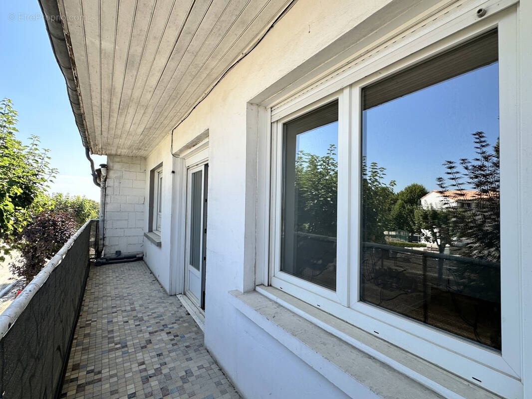 Appartement à PONS