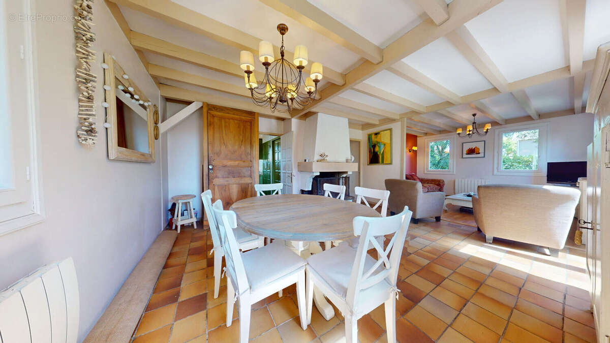 Maison à BENESSE-MAREMNE
