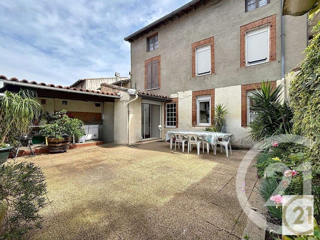 Maison à VILLEFRANCHE-DE-LAURAGAIS