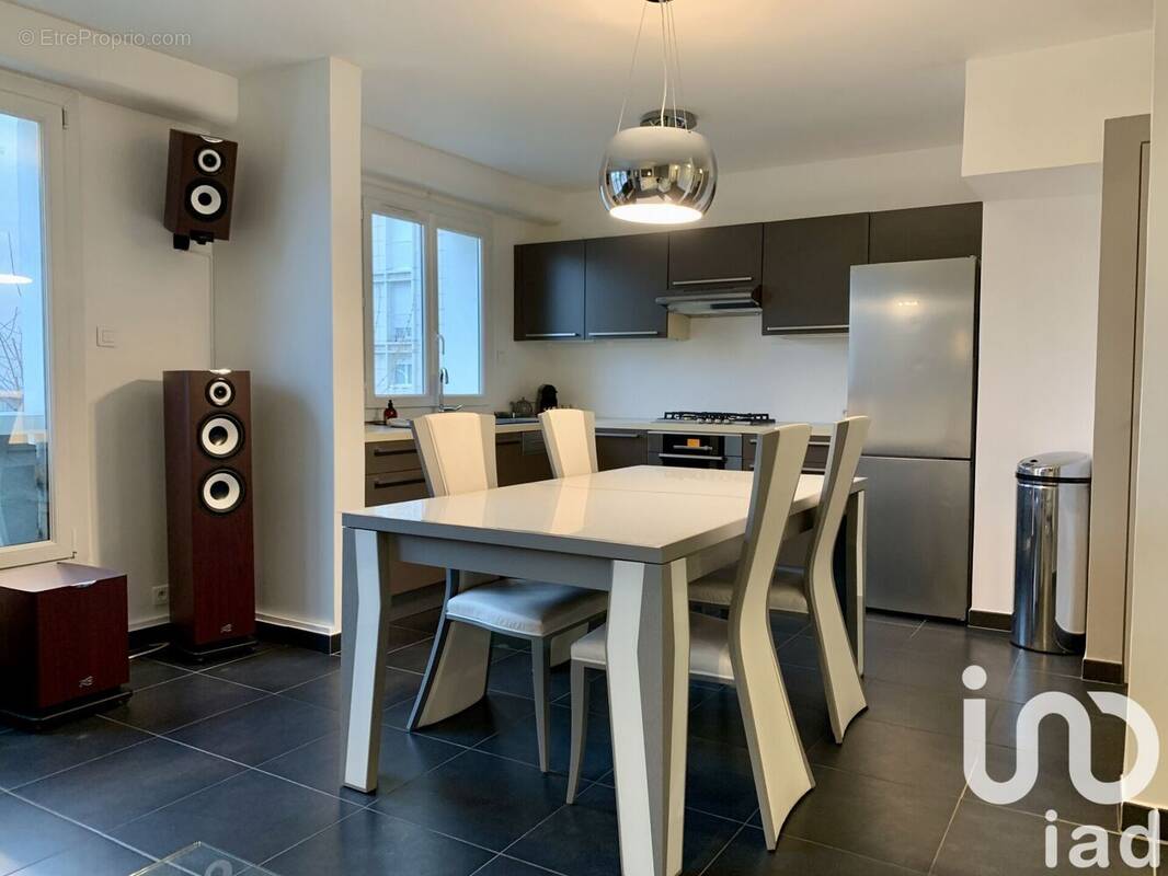 Photo 1 - Appartement à SAINT-GRATIEN