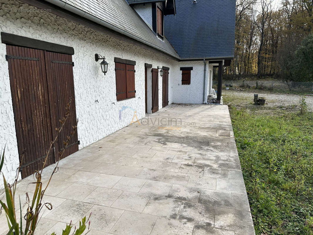 Maison à COURTENAY