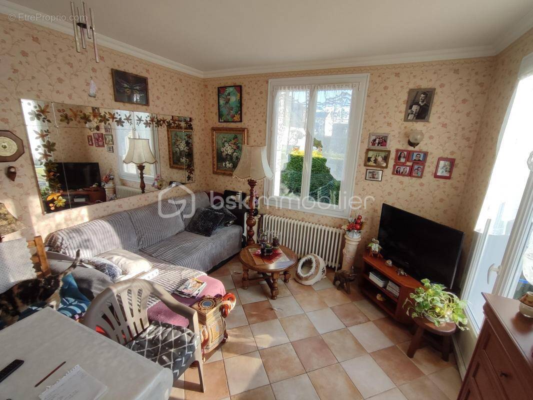 Maison à LIVRY-SUR-SEINE