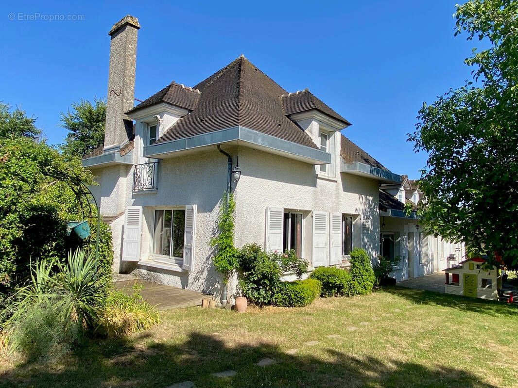Maison à THOIRY