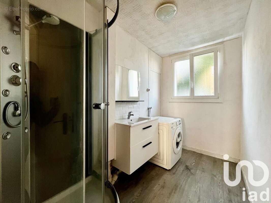 Photo 8 - Appartement à CHOISY-LE-ROI