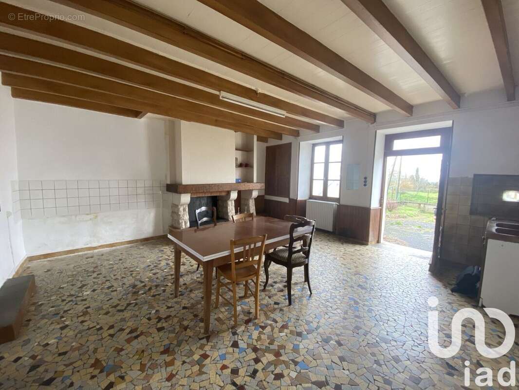 Photo 3 - Maison à MAZEROLLES