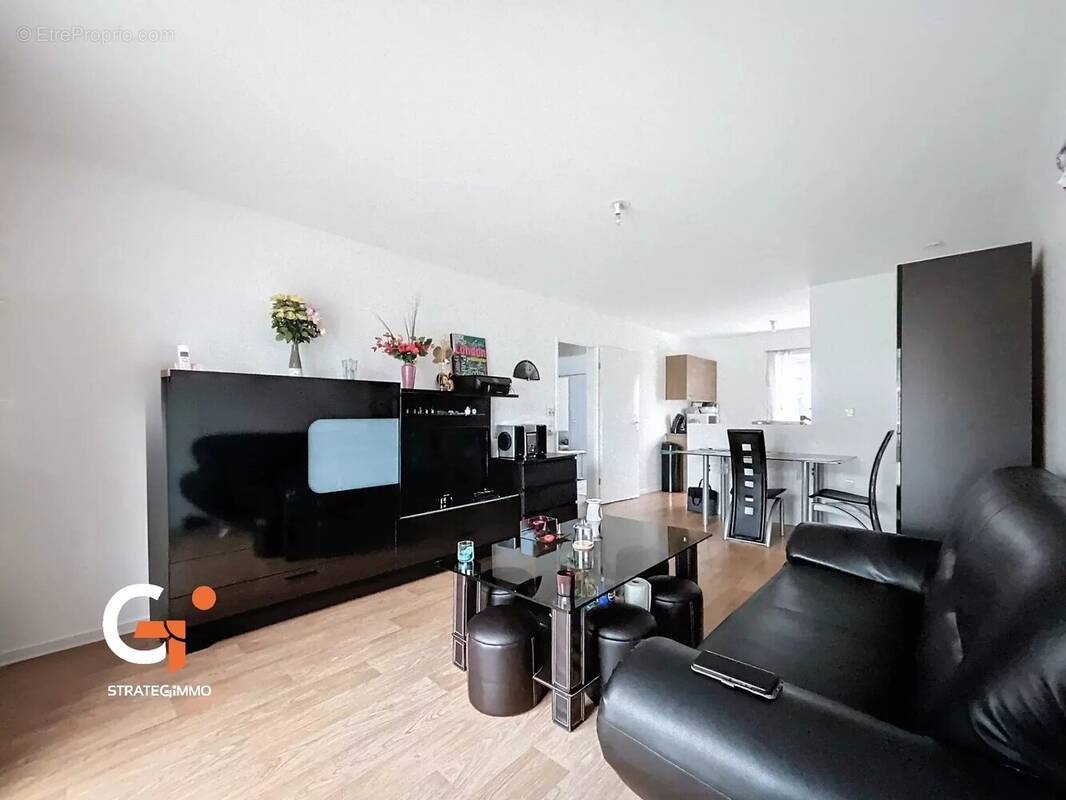 Appartement à SAINT-ETIENNE-DU-ROUVRAY
