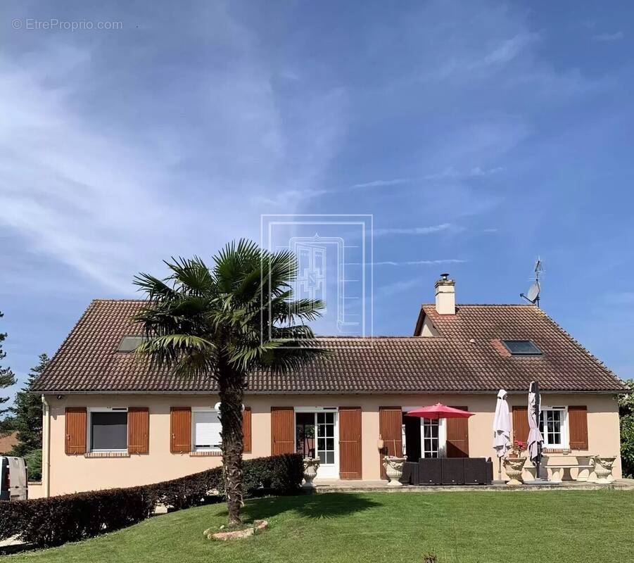 Maison à SAINT-JULIEN-SUR-CHER