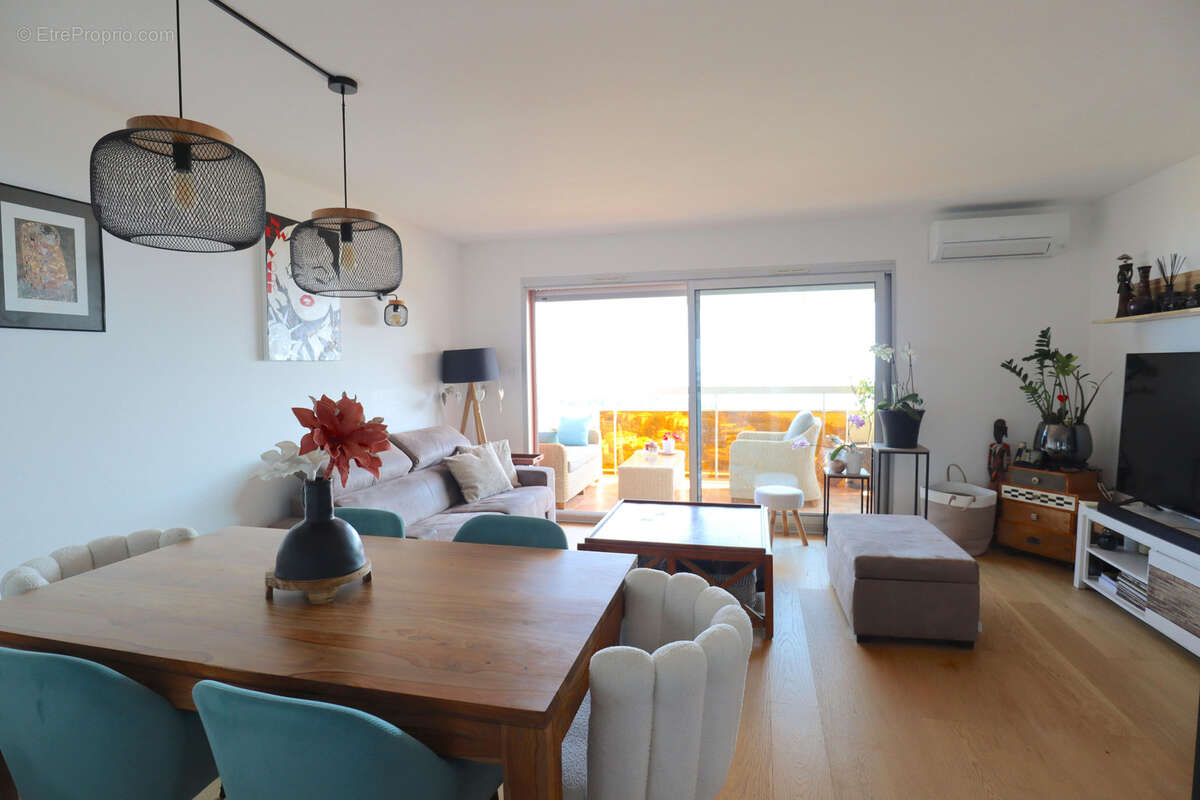 Appartement à ROQUEBRUNE-CAP-MARTIN
