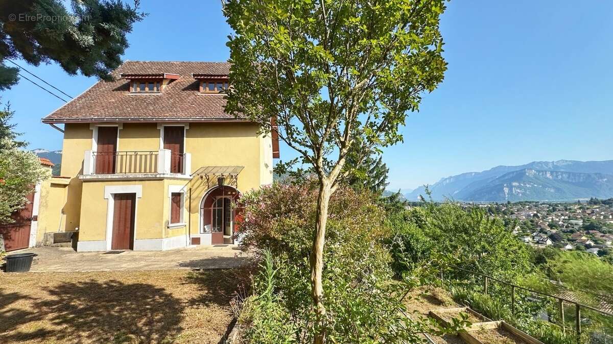 Maison à COUBLEVIE