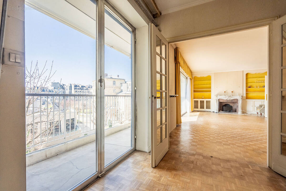 Appartement à PARIS-5E