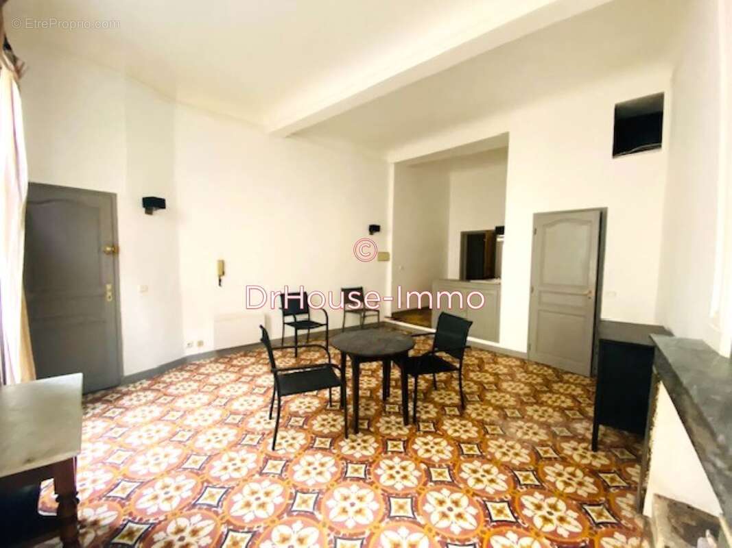 Appartement à UZES