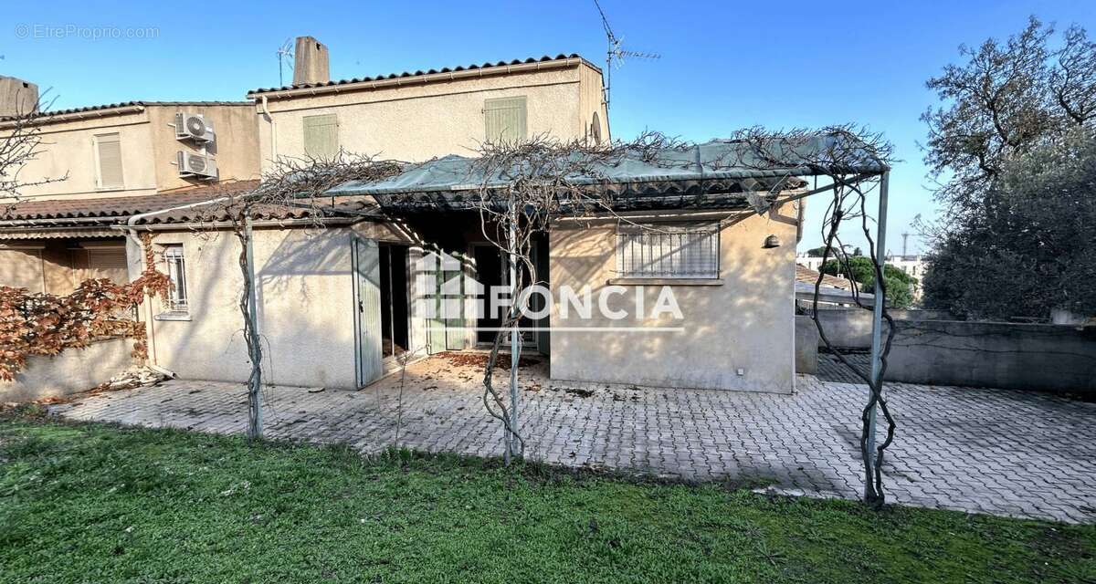Maison à NIMES
