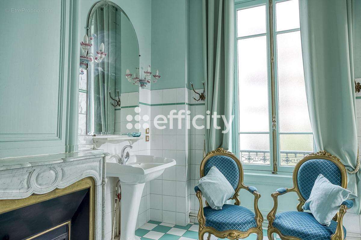 Maison à LYON-9E