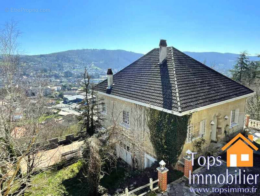 Maison à VILLEFRANCHE-DE-ROUERGUE