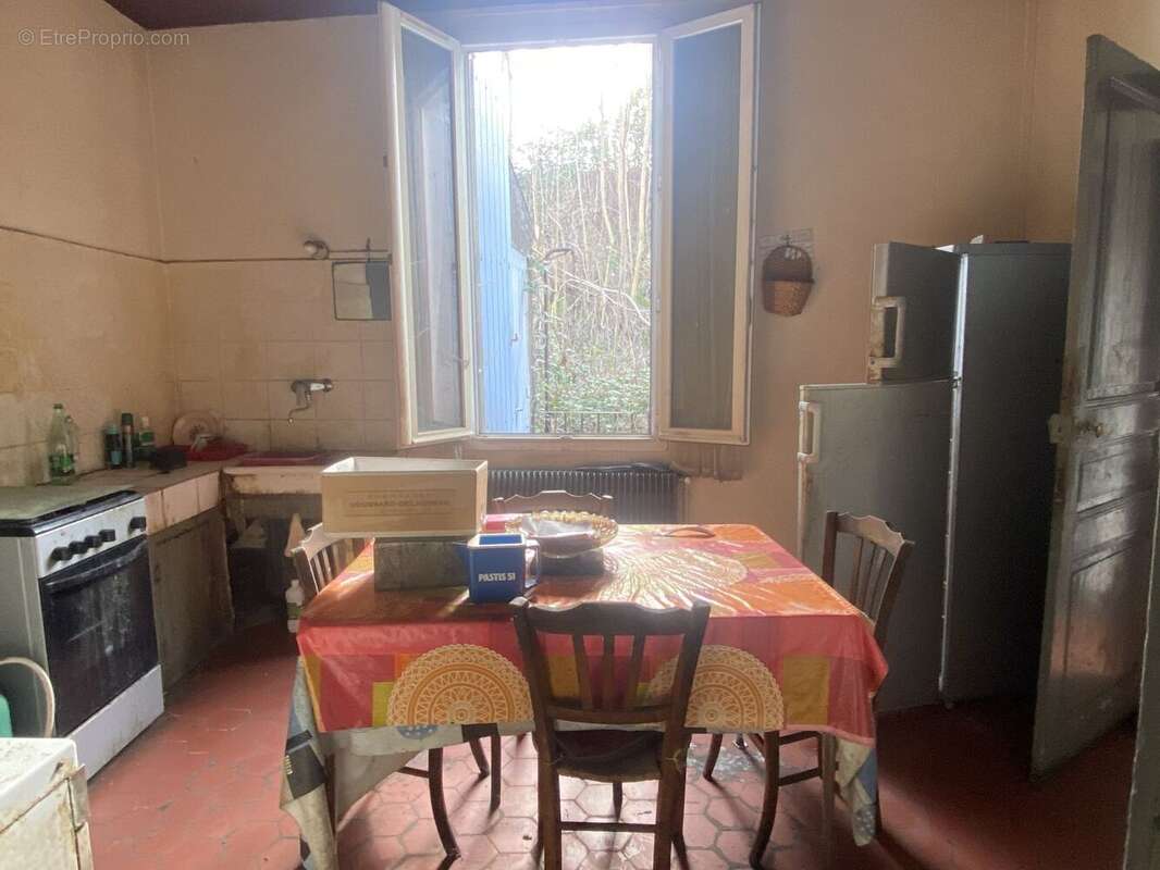 Maison à MOLIERES-SUR-CEZE
