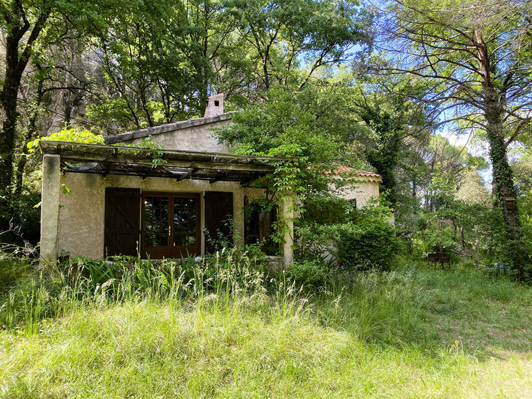 Maison à JOUQUES