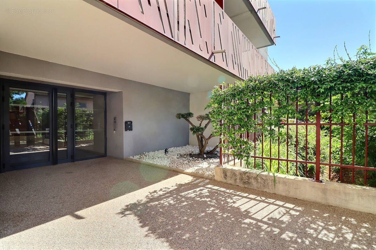 Appartement à MAUGUIO