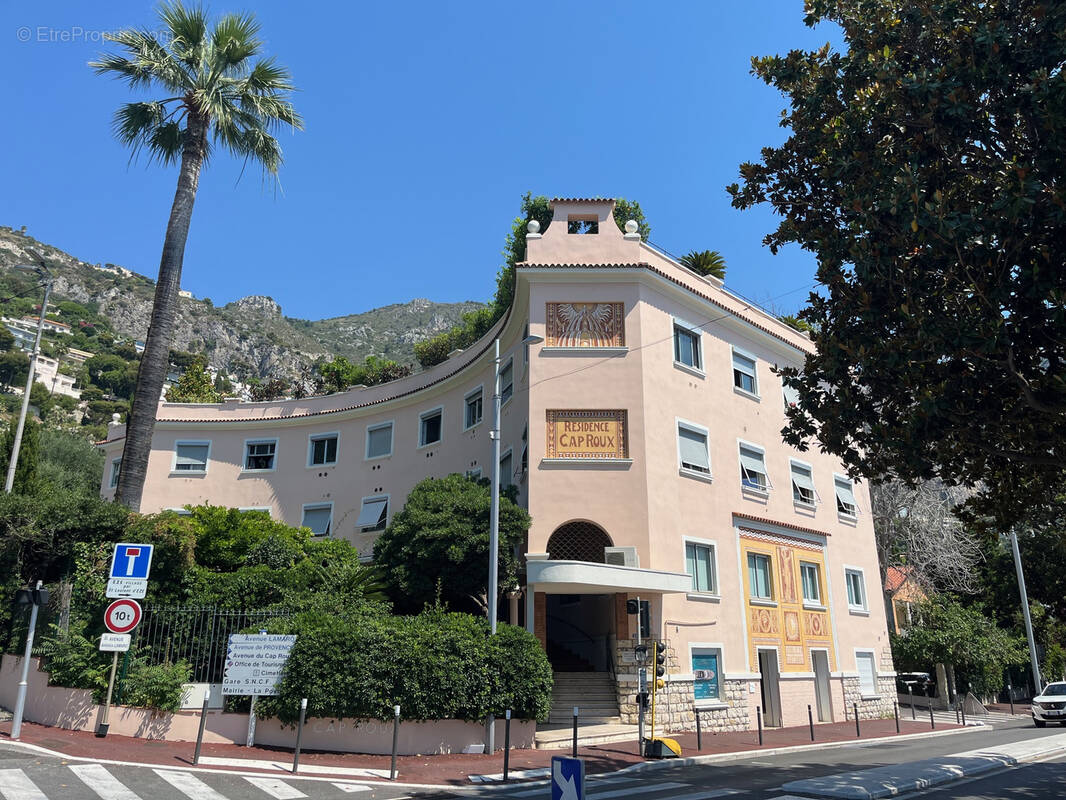 Appartement à EZE