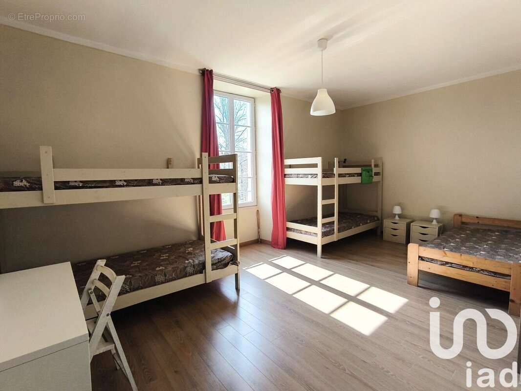 Photo 9 - Maison à MOUTIERS-LES-MAUXFAITS