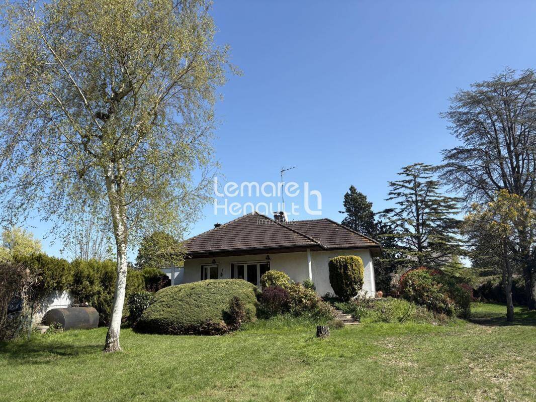 Maison à CHERISY