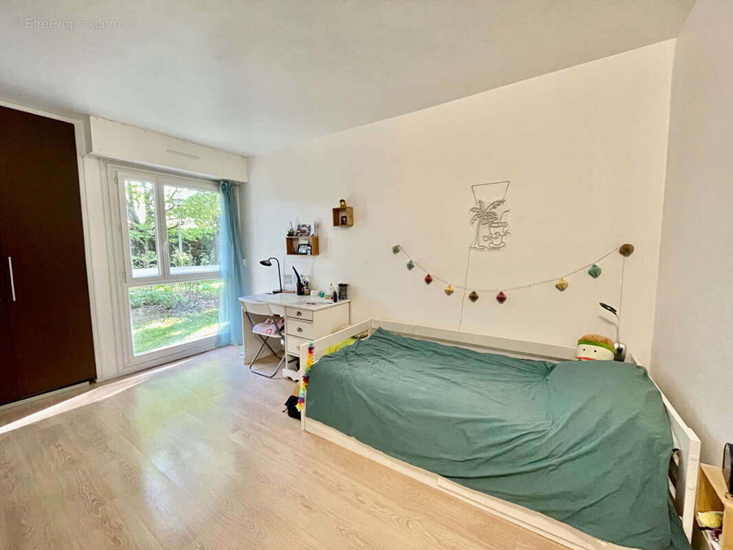 Appartement à VERRIERES-LE-BUISSON