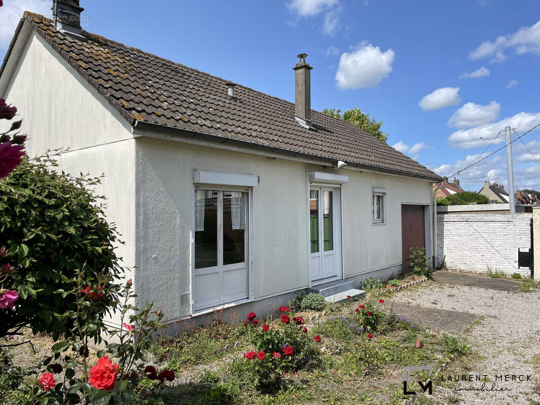 Maison à SAINT-MARTIN-AU-LAERT