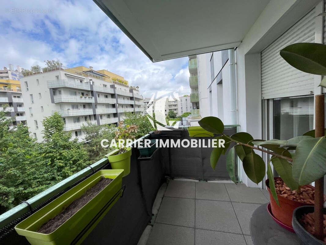 Appartement à LYON-8E