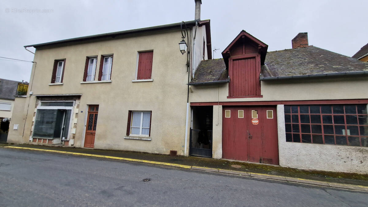 Appartement à ARNAC-POMPADOUR