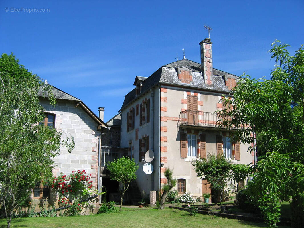 Maison à SAINT-CHAMANT