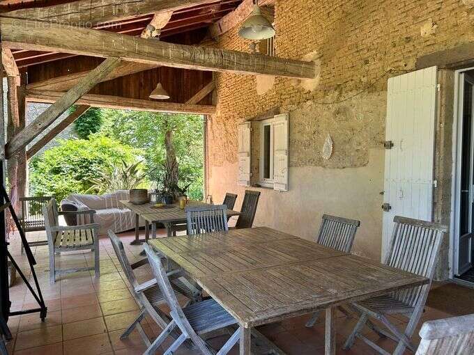 Maison à MIRADOUX
