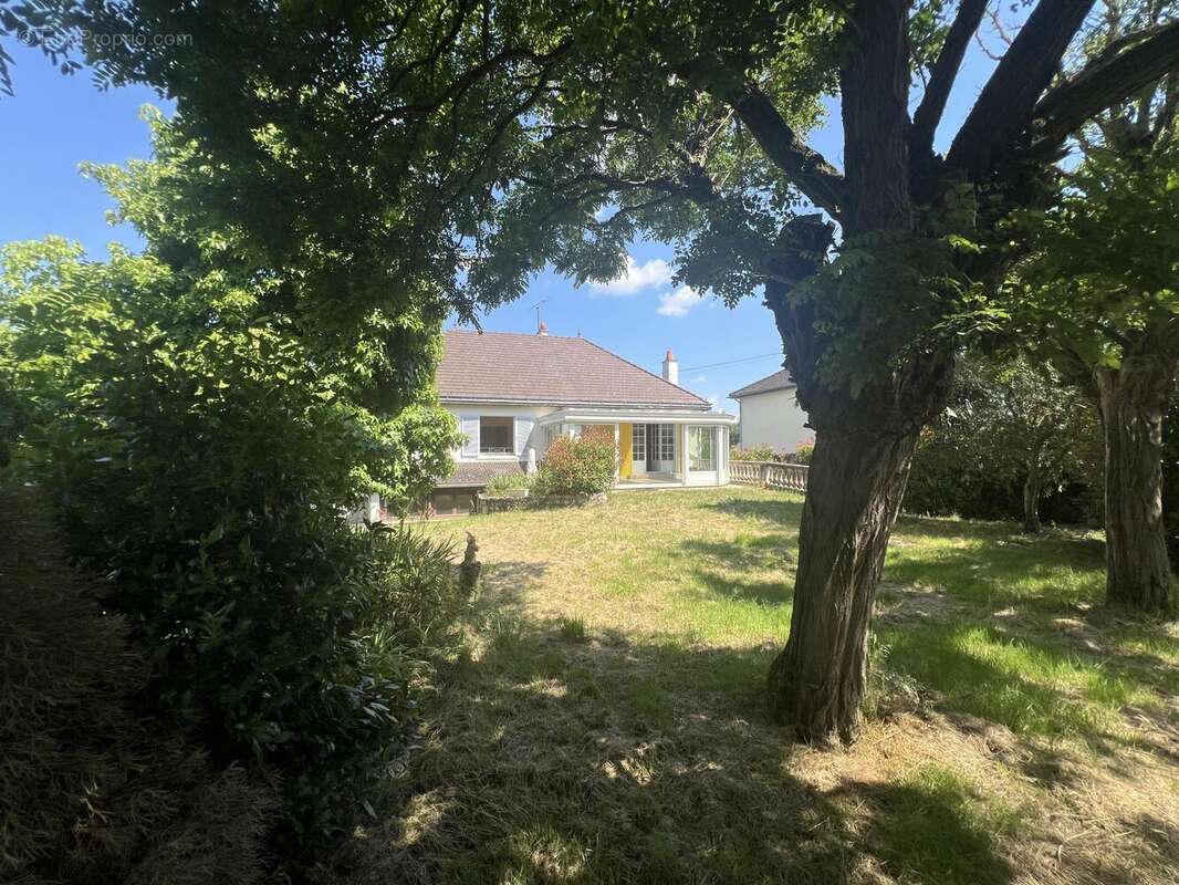 Maison à MONTS