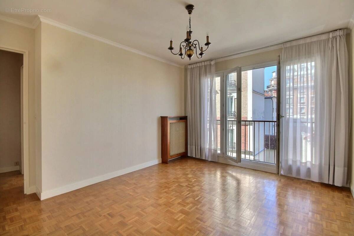 Appartement à MAISONS-ALFORT