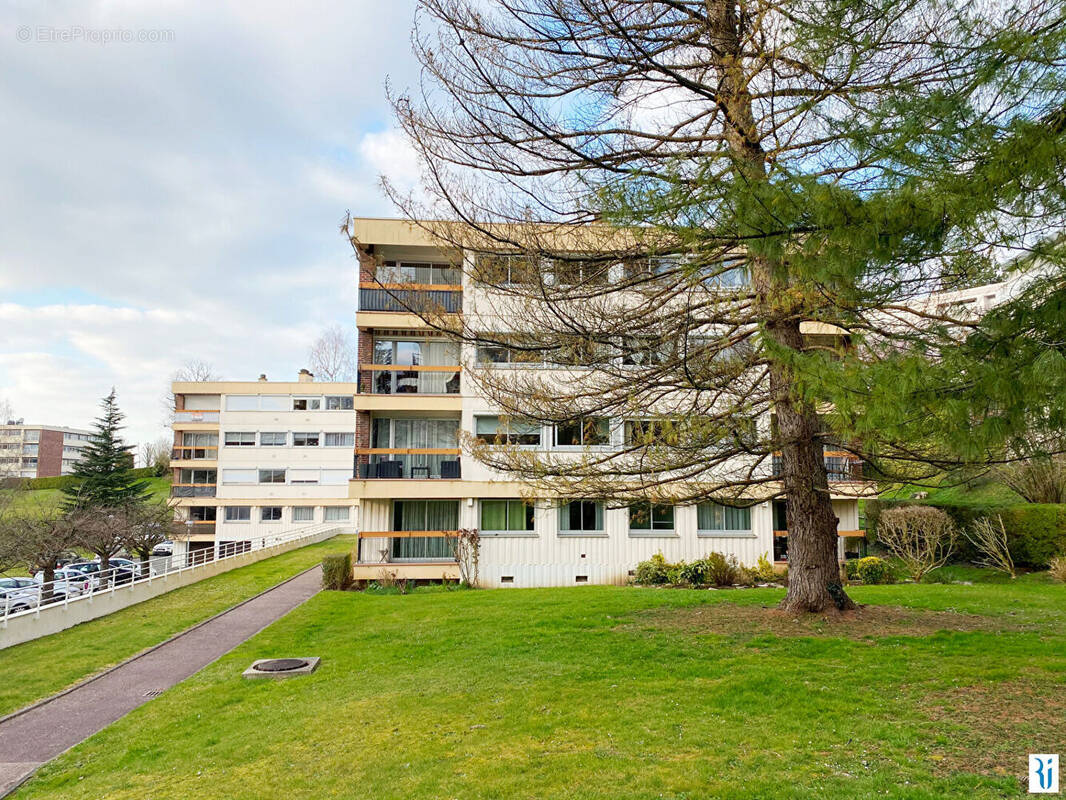 Appartement à DEVILLE-LES-ROUEN