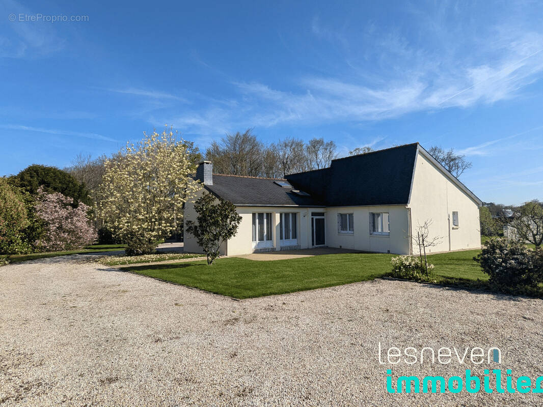 Maison à LESNEVEN
