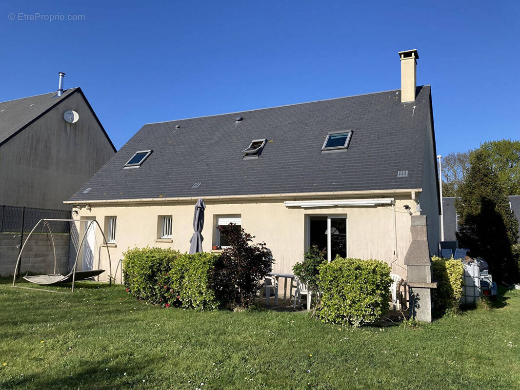 Maison à DONVILLE-LES-BAINS